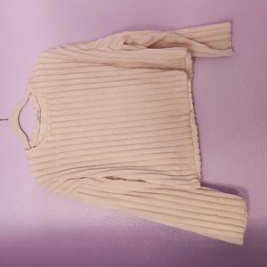 Zara Crop Fuzzy Sweatshirt